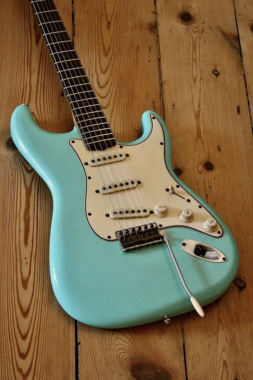 MB Guitars Double Cut 054