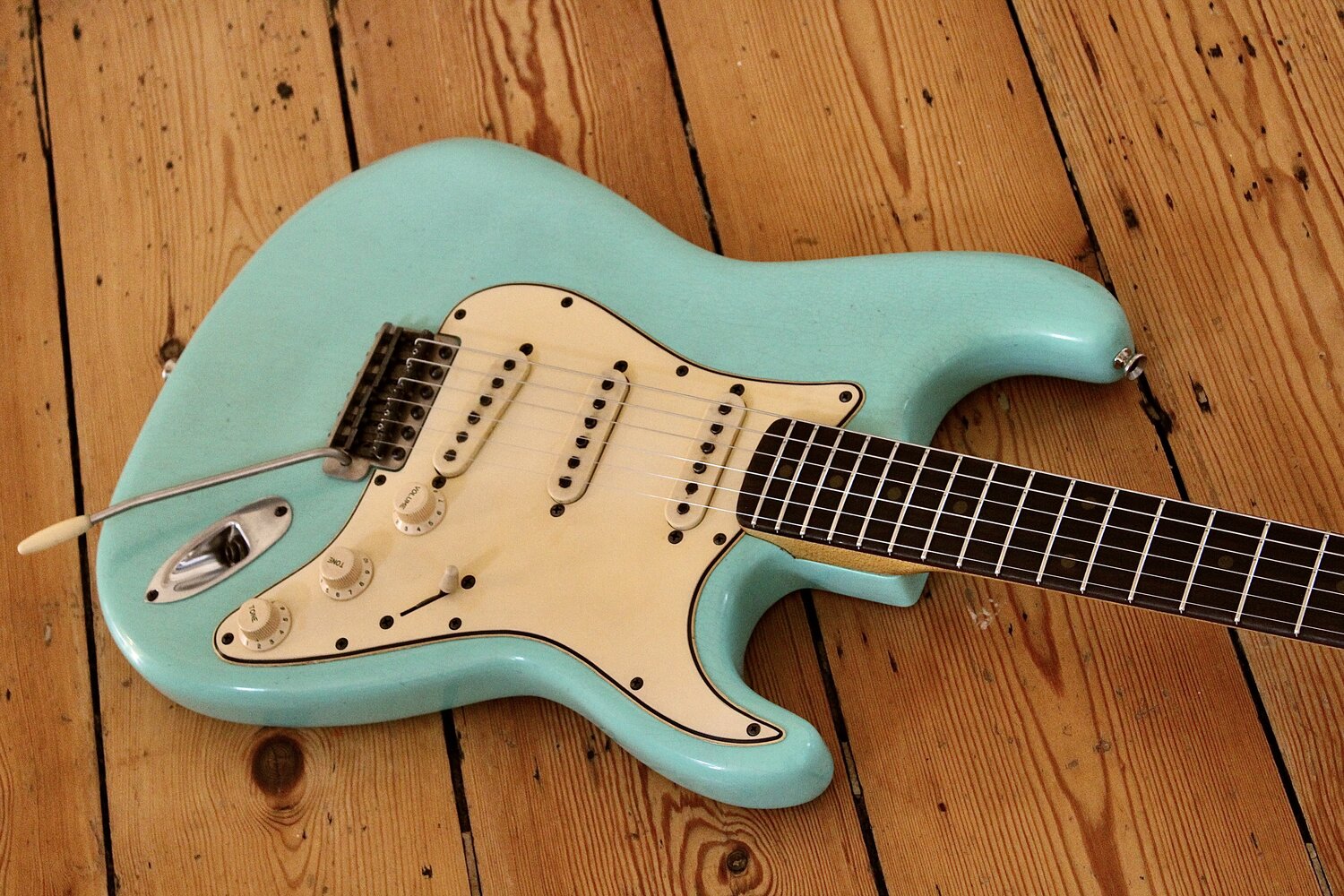 MB Guitars Double Cut 060