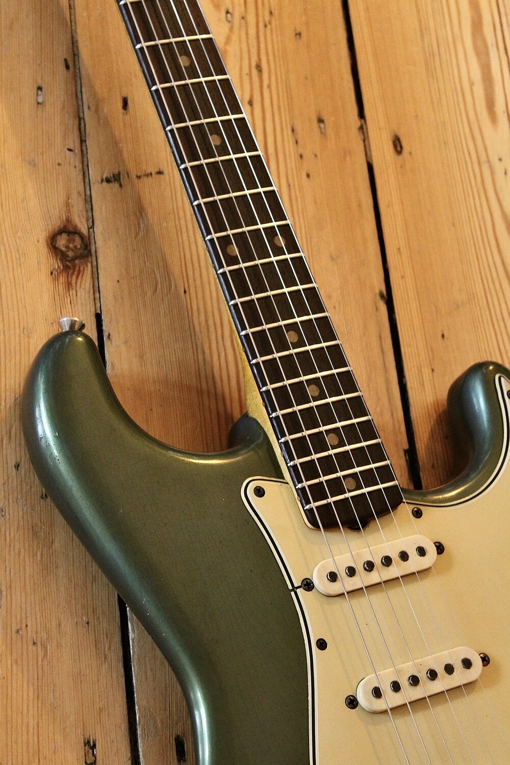 MB Guitars Double Cut 063