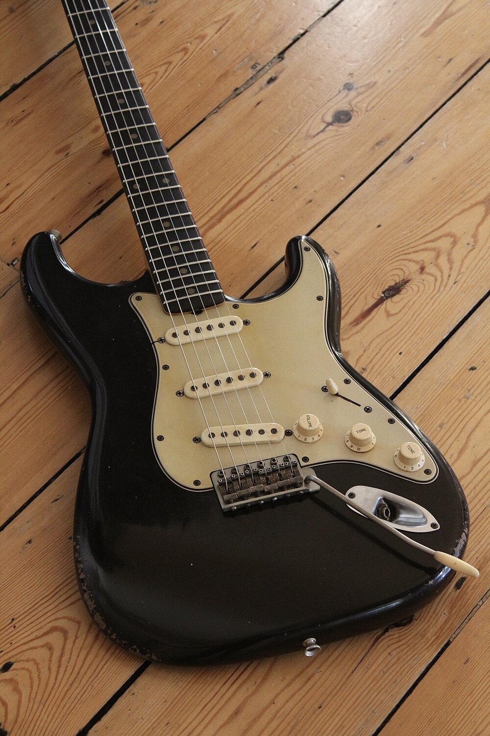 MB Guitars Double Cut 091