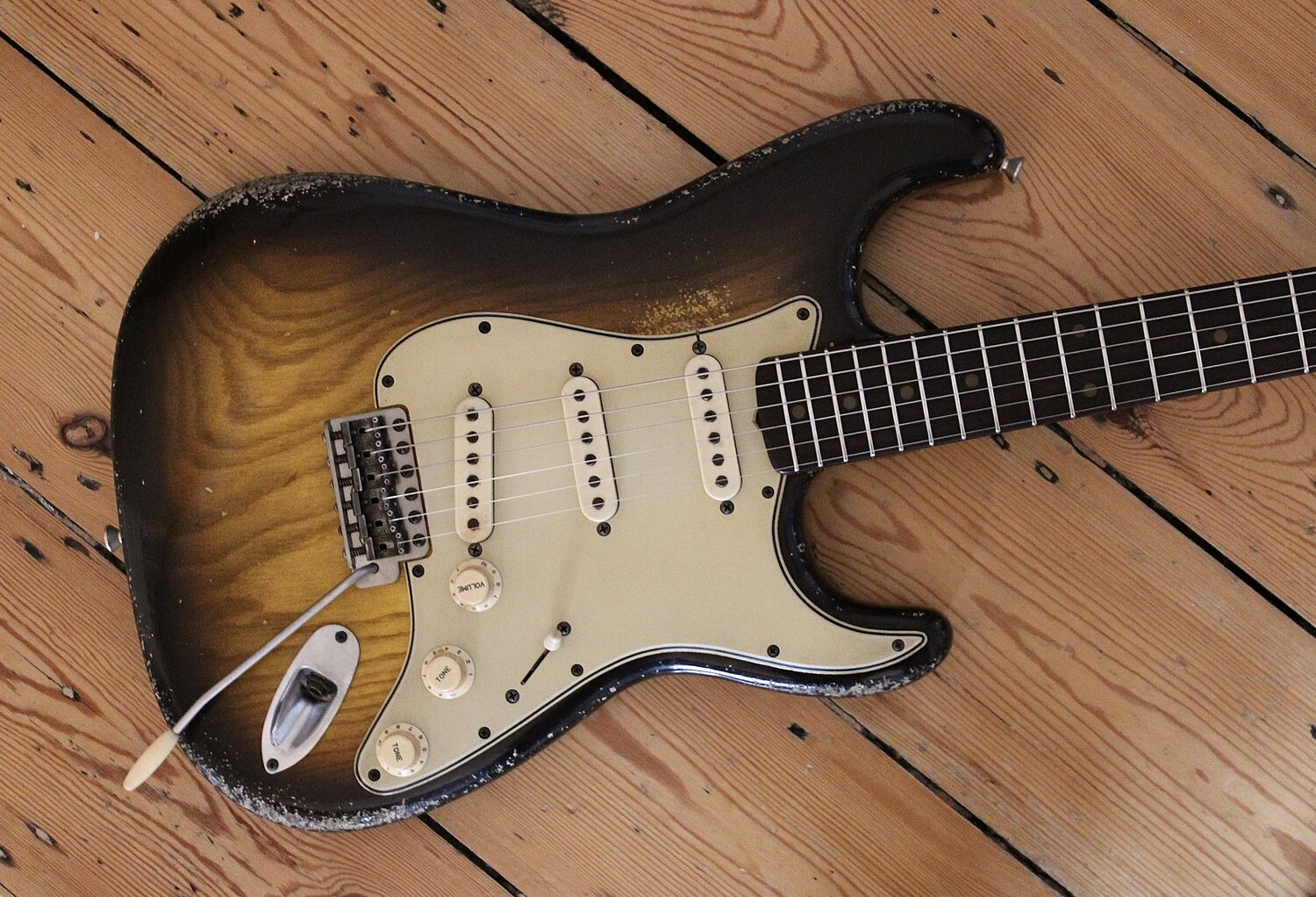 MB Guitars Double Cut 101