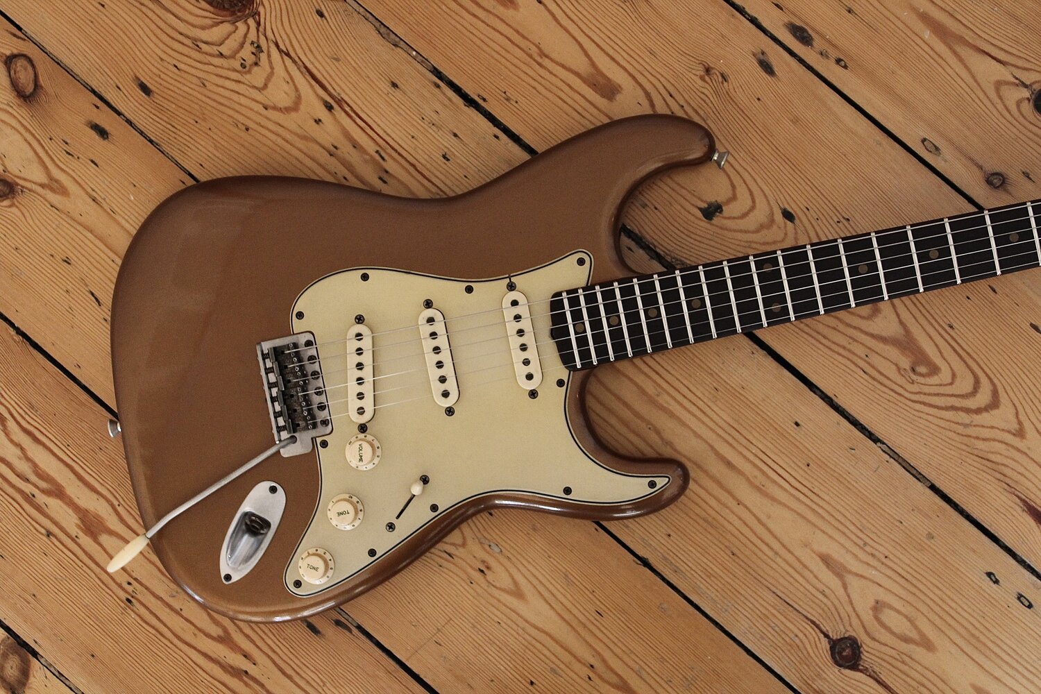 MB Guitars Double Cut 100