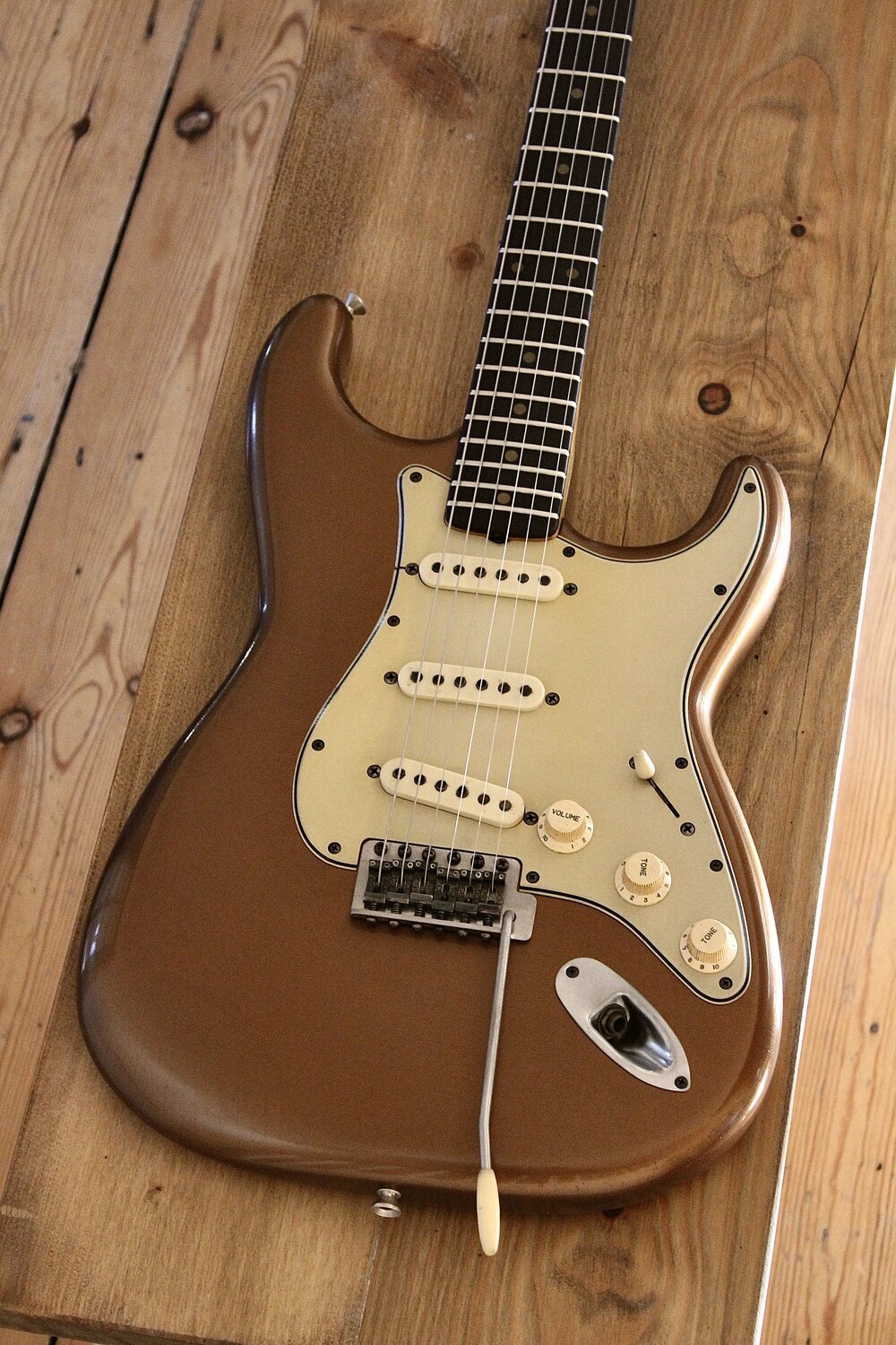 MB Guitars Double Cut 098