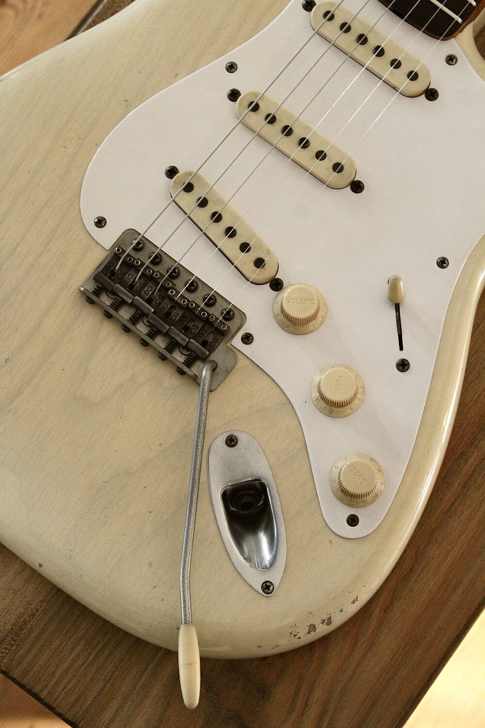 MB Guitars Double Cut 084