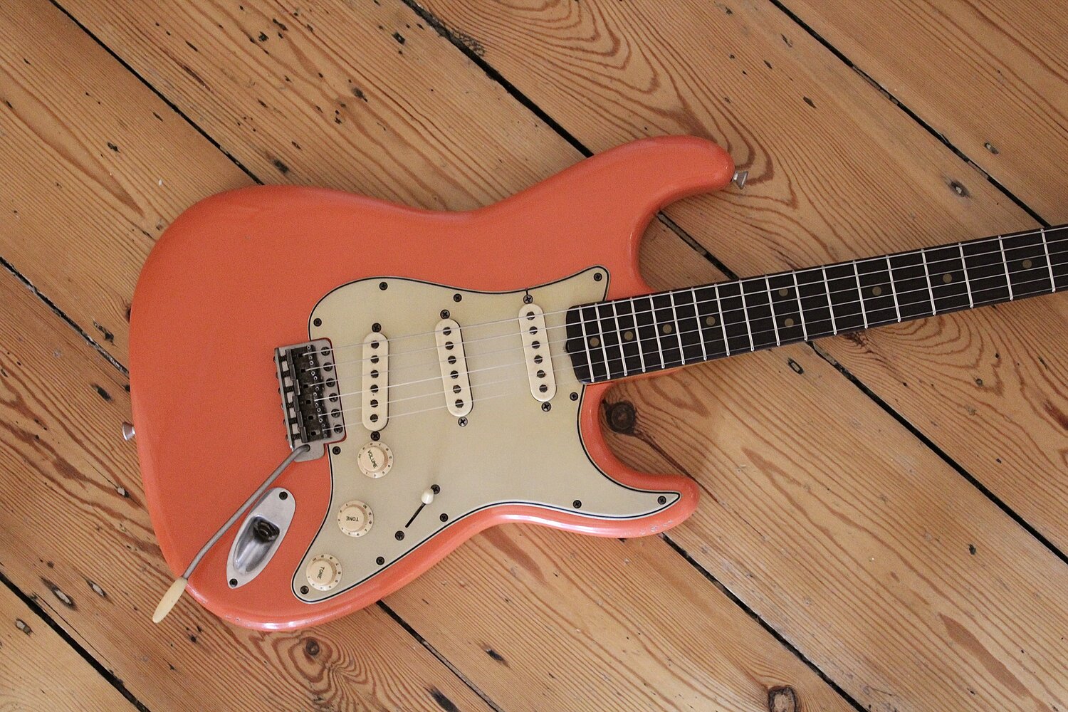 MB Guitars Double Cut 107