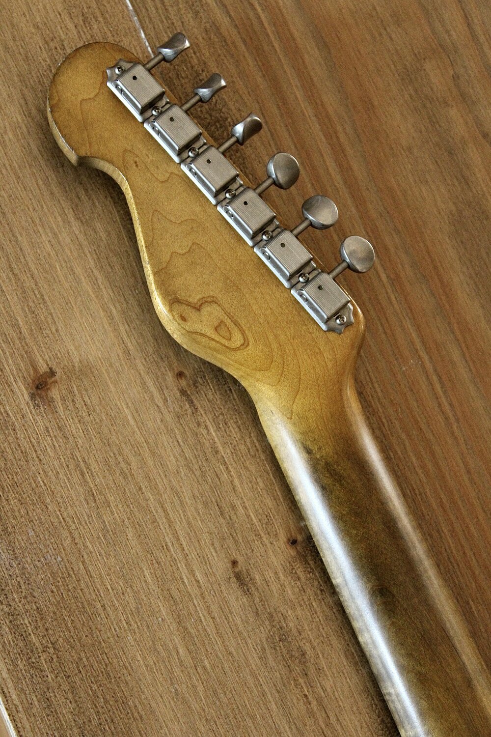 MB Guitars Double Cut 111