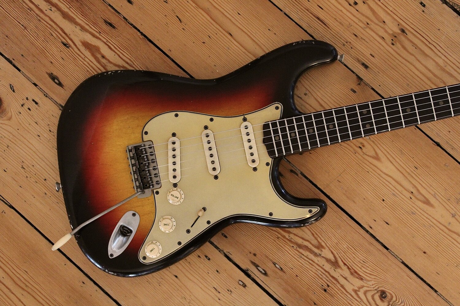 MB Guitars Double Cut 114