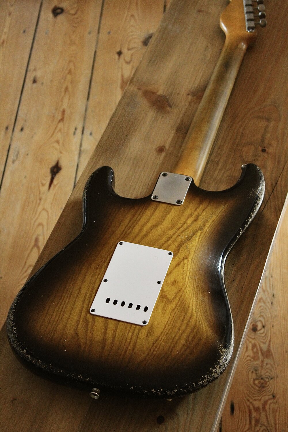 MB Guitars Double Cut 103