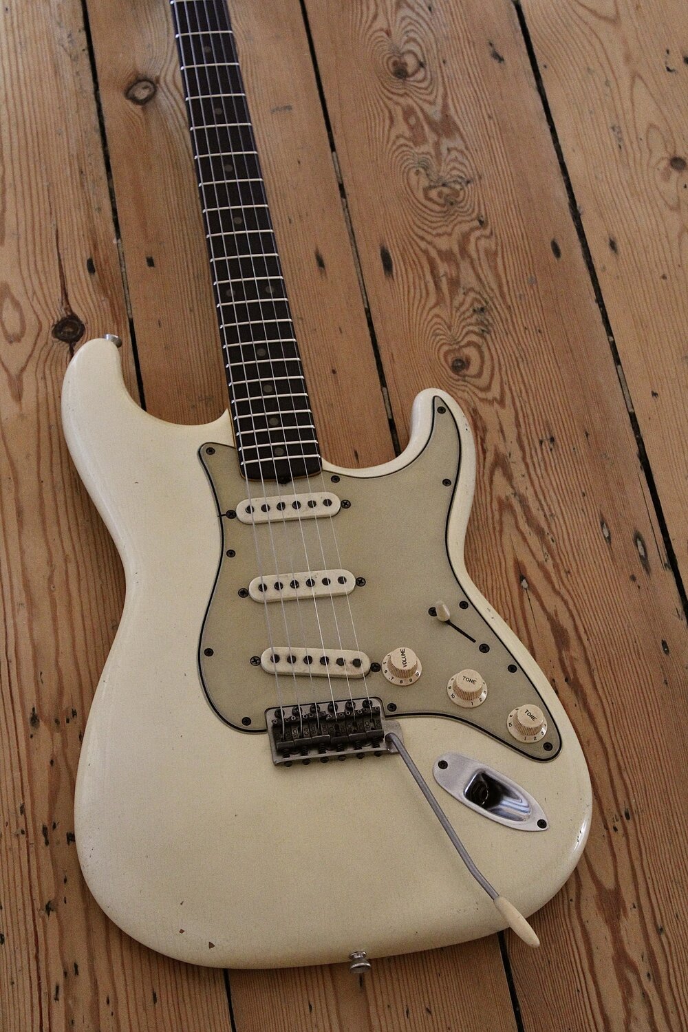 MB Guitars Double Cut 113