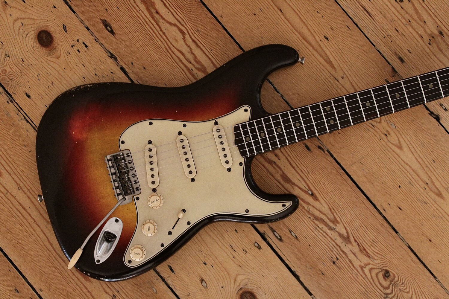 MB Guitars Double Cut 126