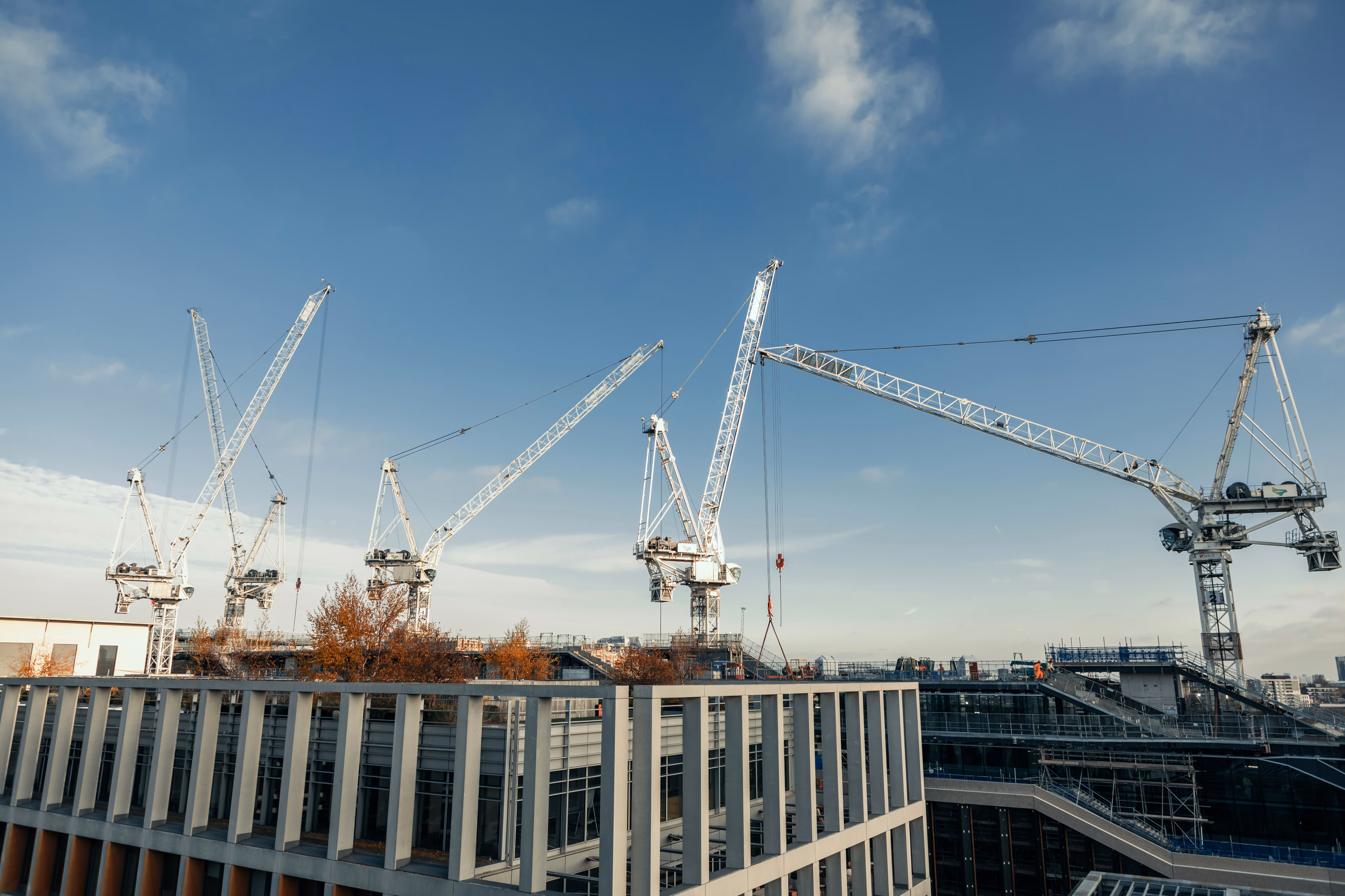 Tower cranes