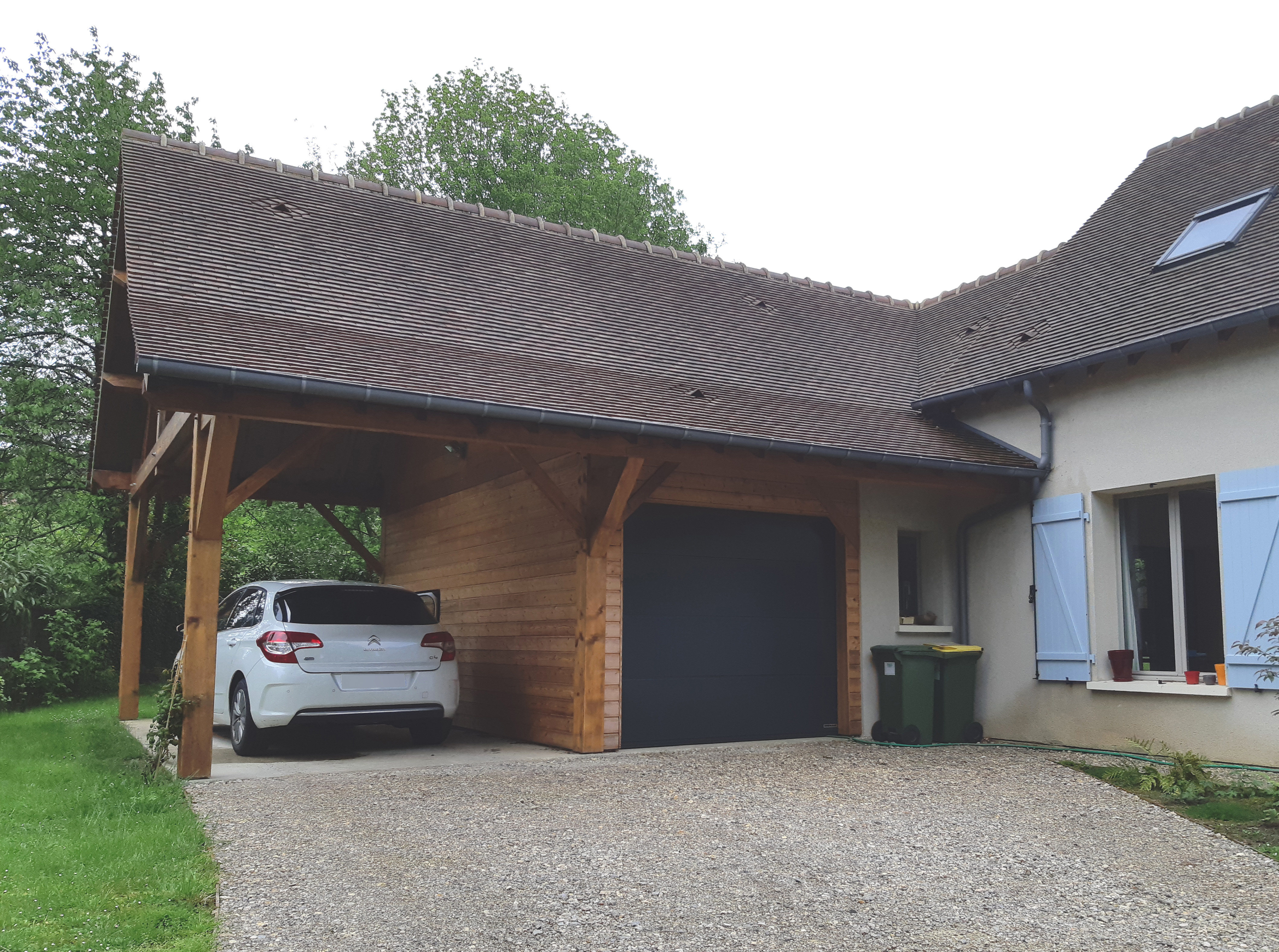 GARAGE OUVERT
