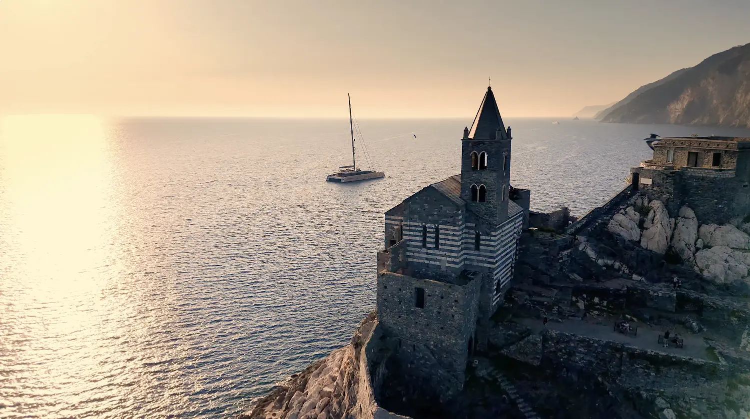 Relive the highlights of the Art Explora Festival in the Mediterranean!