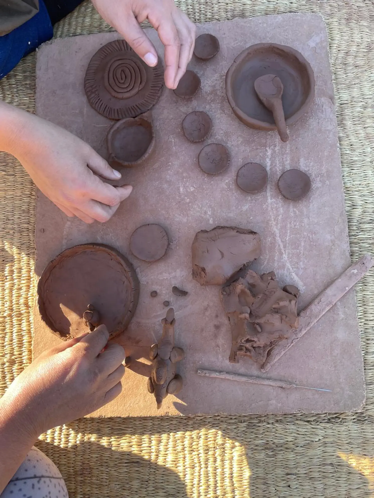 Taller de ceràmica: llegendes de la terra i el mar amb Amine Dhioui