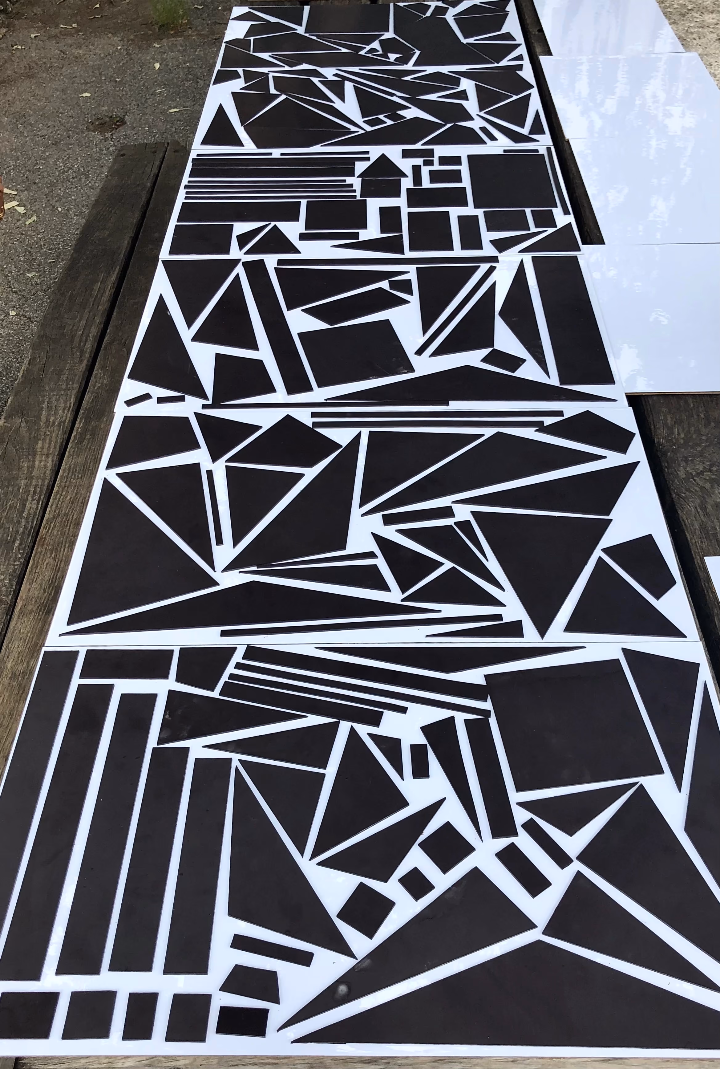 Instantaneous Geometries