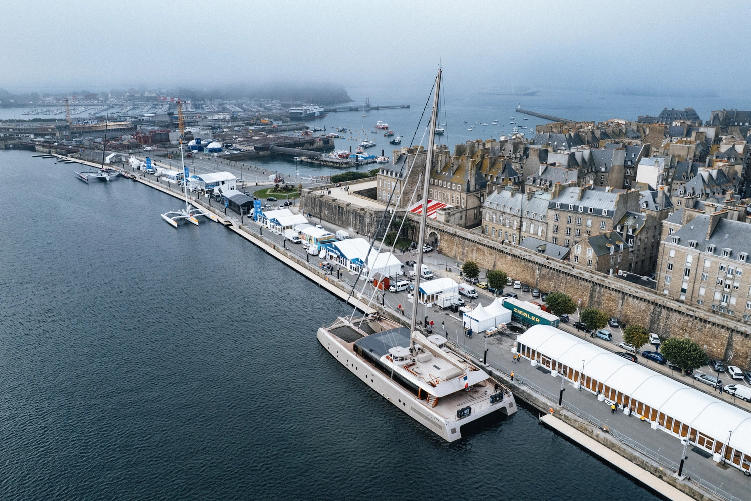 ⛵ Le Festival Art Explora s’invite à la Route du Rhum ! 