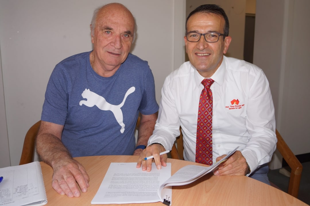 Local MP Tony Piccolo discussing the APC Draft report with Gawler RSL Welfare and Pensions Officer and Club President, Mr Paul Little.