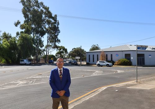 A centre road refuge along Twelfth Street will improve pedestrian safety says local MP, Tony Piccolo.