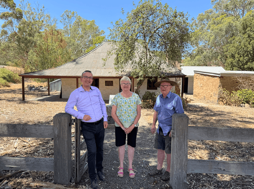Tony Piccolo MP with Wendy and David Spackman from the Mt Horrocks Historical Society.