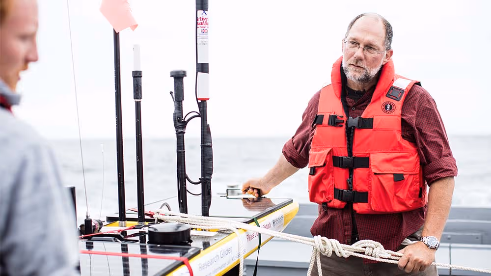 Deploying wave glider in the field