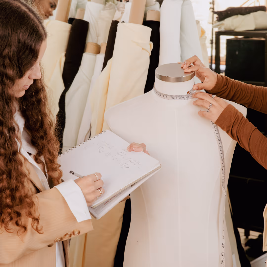 Mastering Data for B2B Wholesale Management: Effective Decision Making
