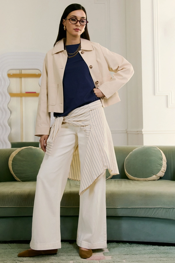 Catalogue de vêtements pour femme disponibles en location