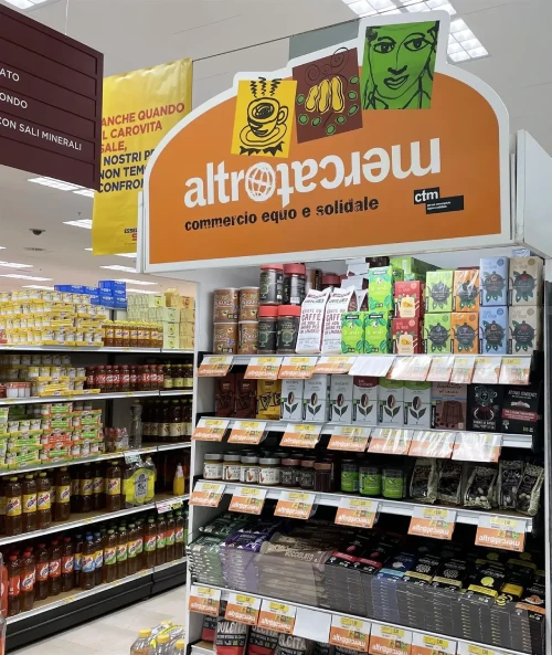 scaffali-negozio-altromercato