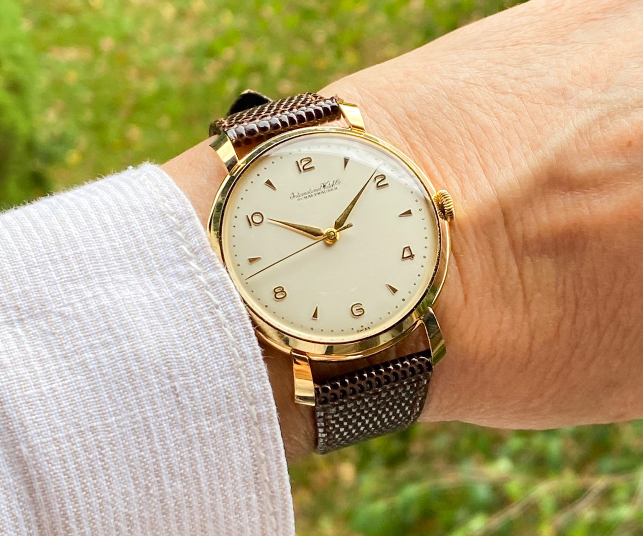 IWC Shark Fin 18K Gold 1954 Cal. 89