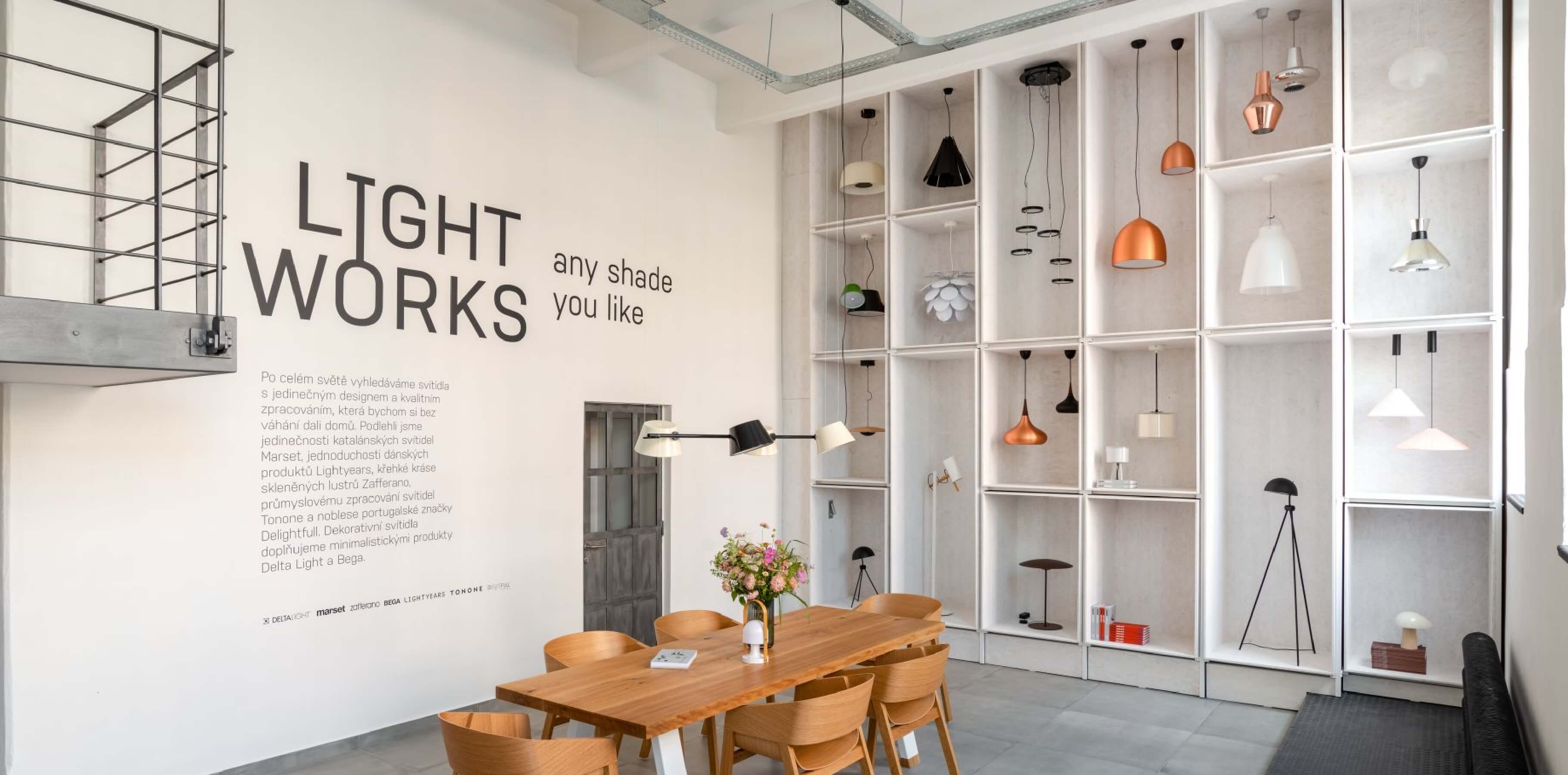 Grafické studio vkontextu design svítidla Lightworks