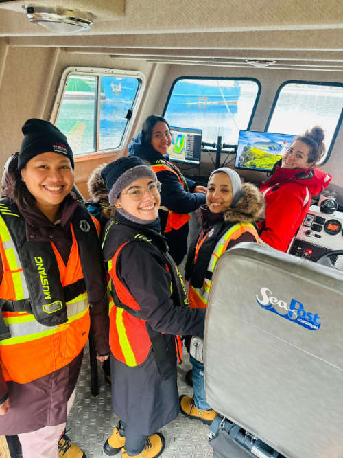 COE Scollars at the Marine Institute