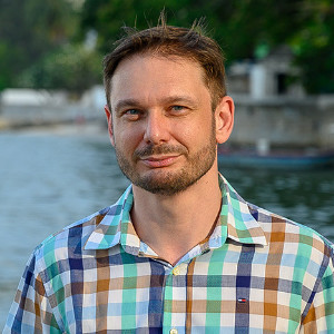 Dr. Ben Belton