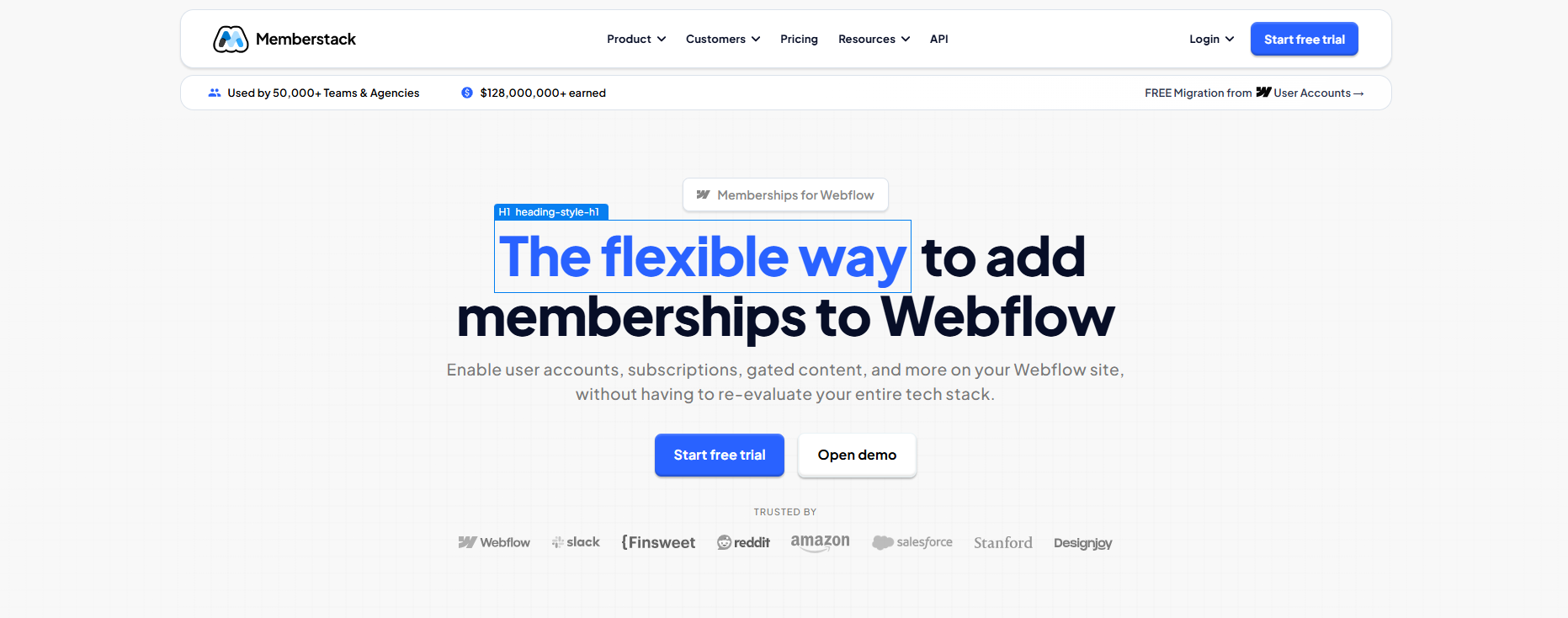 Page d’accueil de Memberstack montrant le slogan “The flexible way to add memberships to Webflow”, avec boutons d’essai gratuit et logos de partenaires.