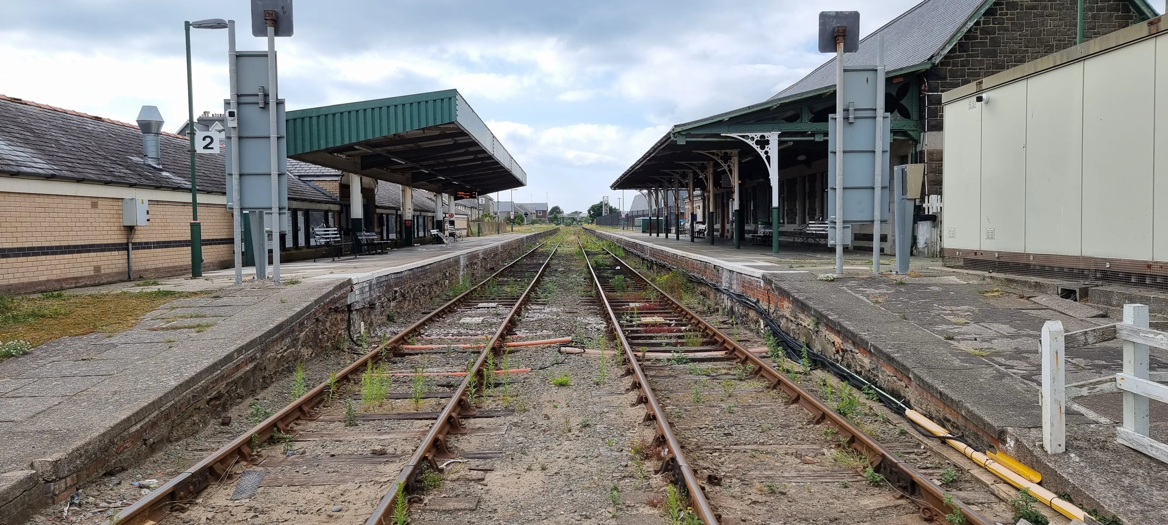 train station in Snowdonia, wales - the gymsy traveller