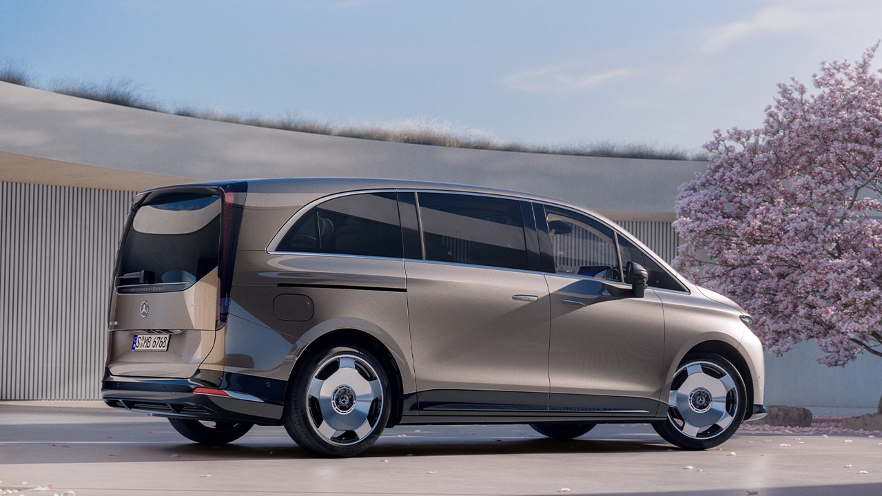 Zu sehen sind die aerodynamische Silhouette und das ausdrucksstarke Heck des VLE.