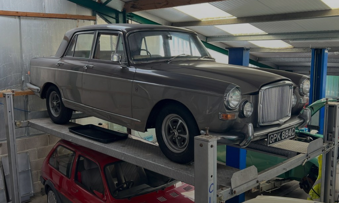 Humbert & Ellis Auctions