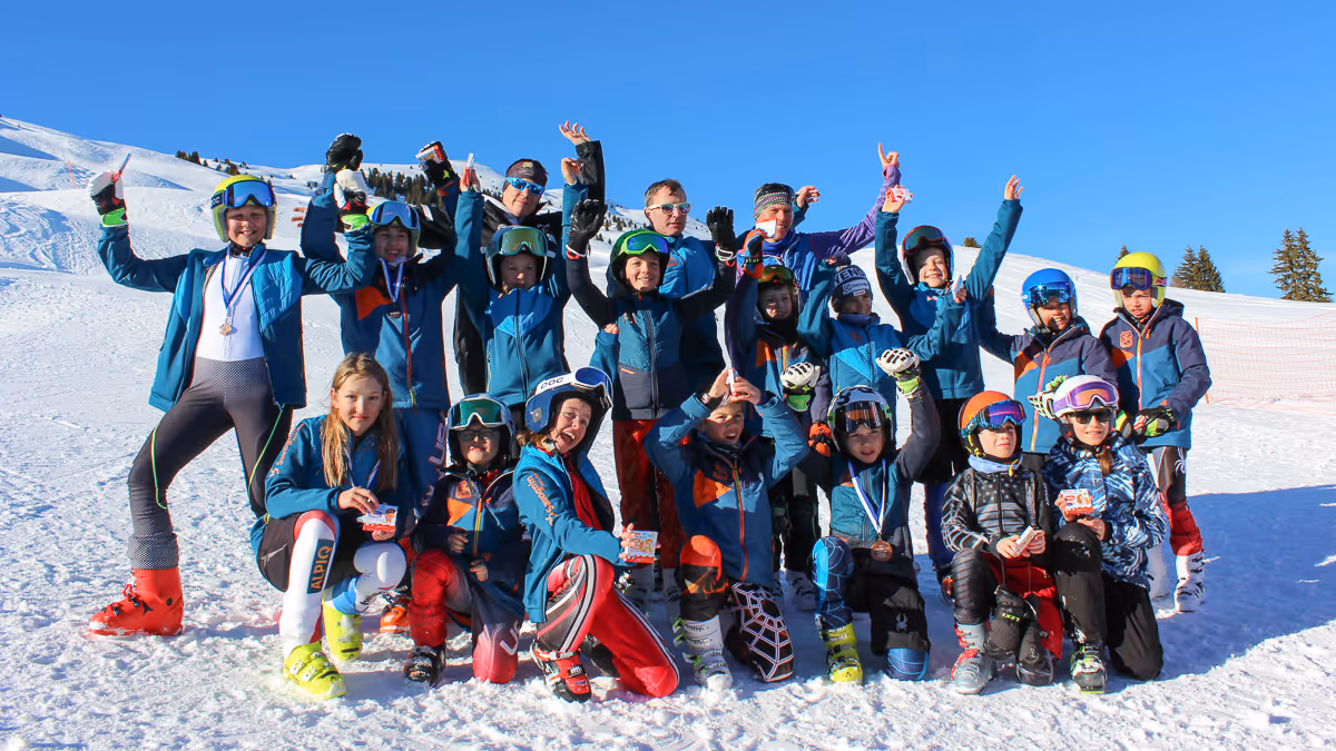 JO Mitglieder im Skigebiet Savognin
