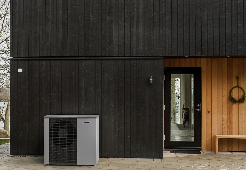 Varmepumpe ved hus