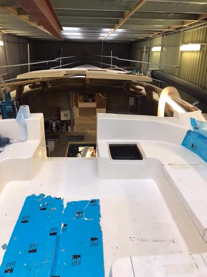 companionway cockpit and lockers