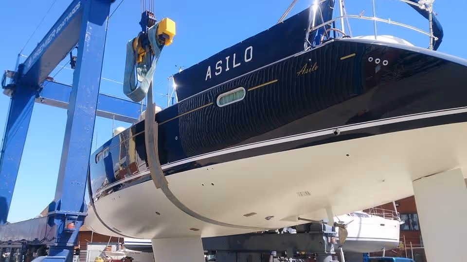 respray on yacht