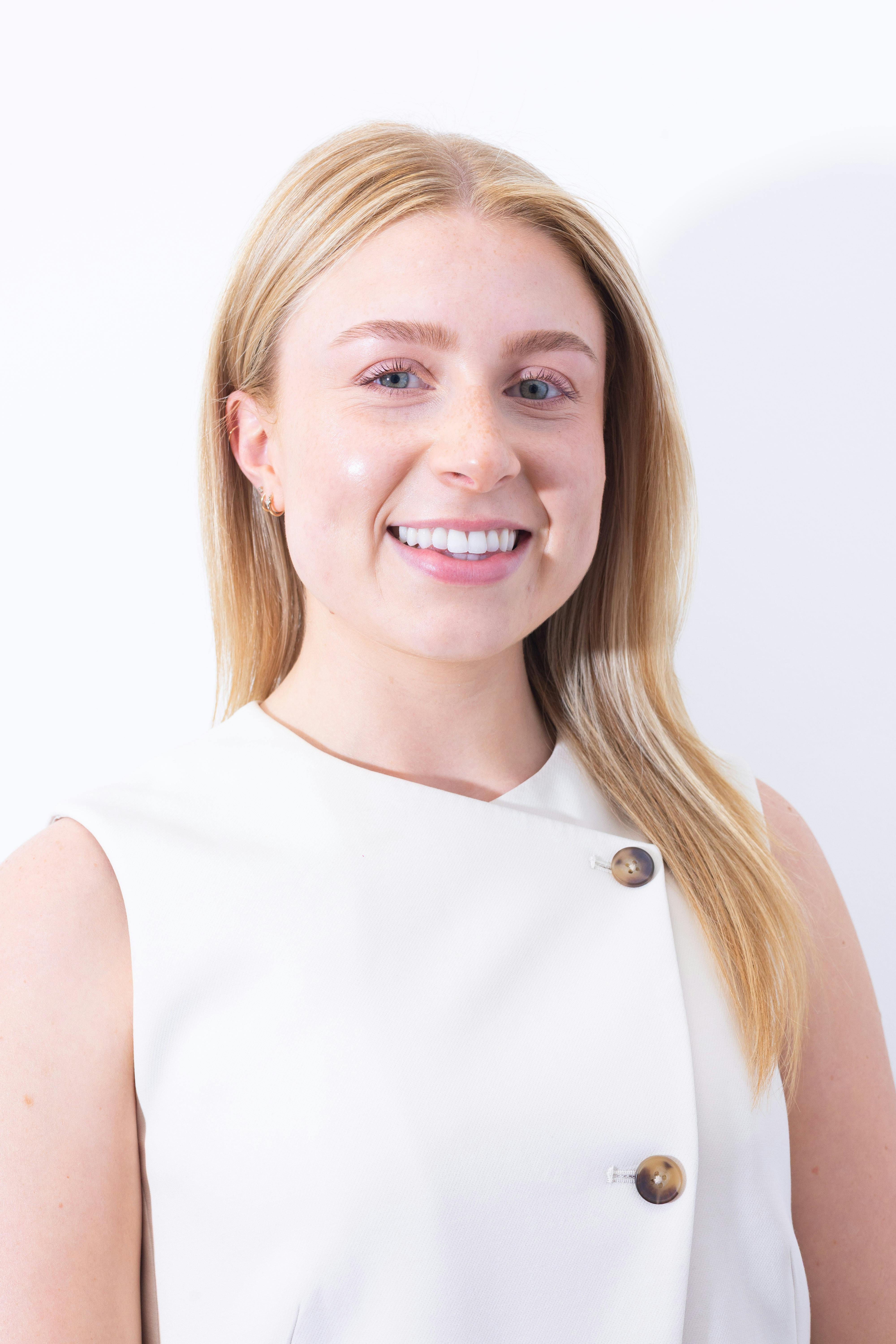 Sophie Holmes