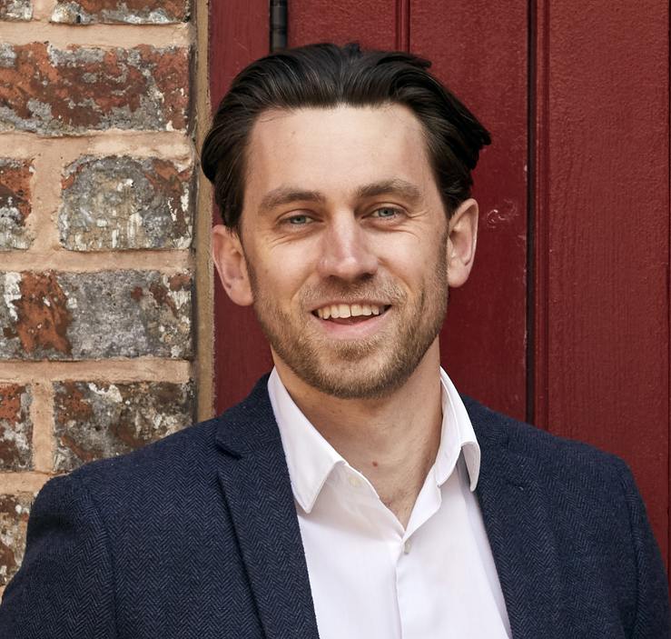 Laurence Davies