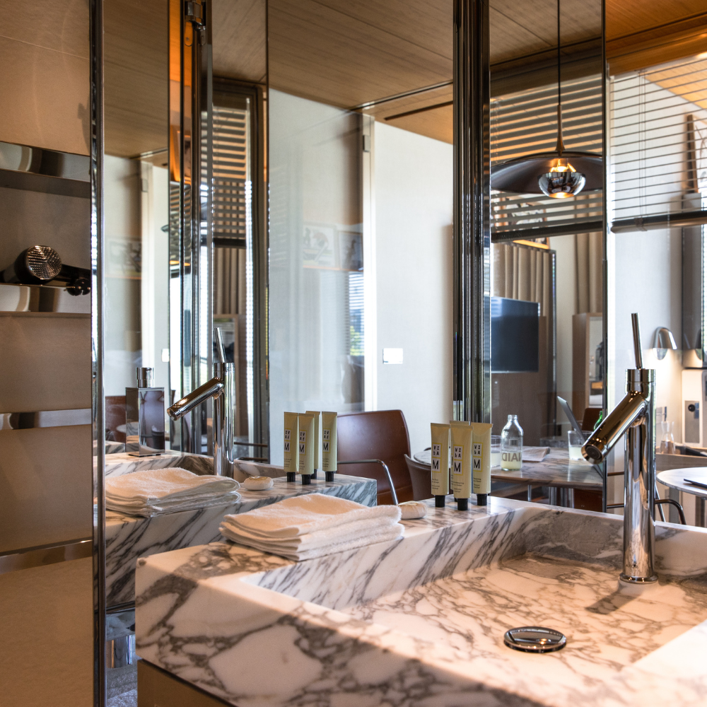 Room-Business-Villa-M-Paris-PSH-4