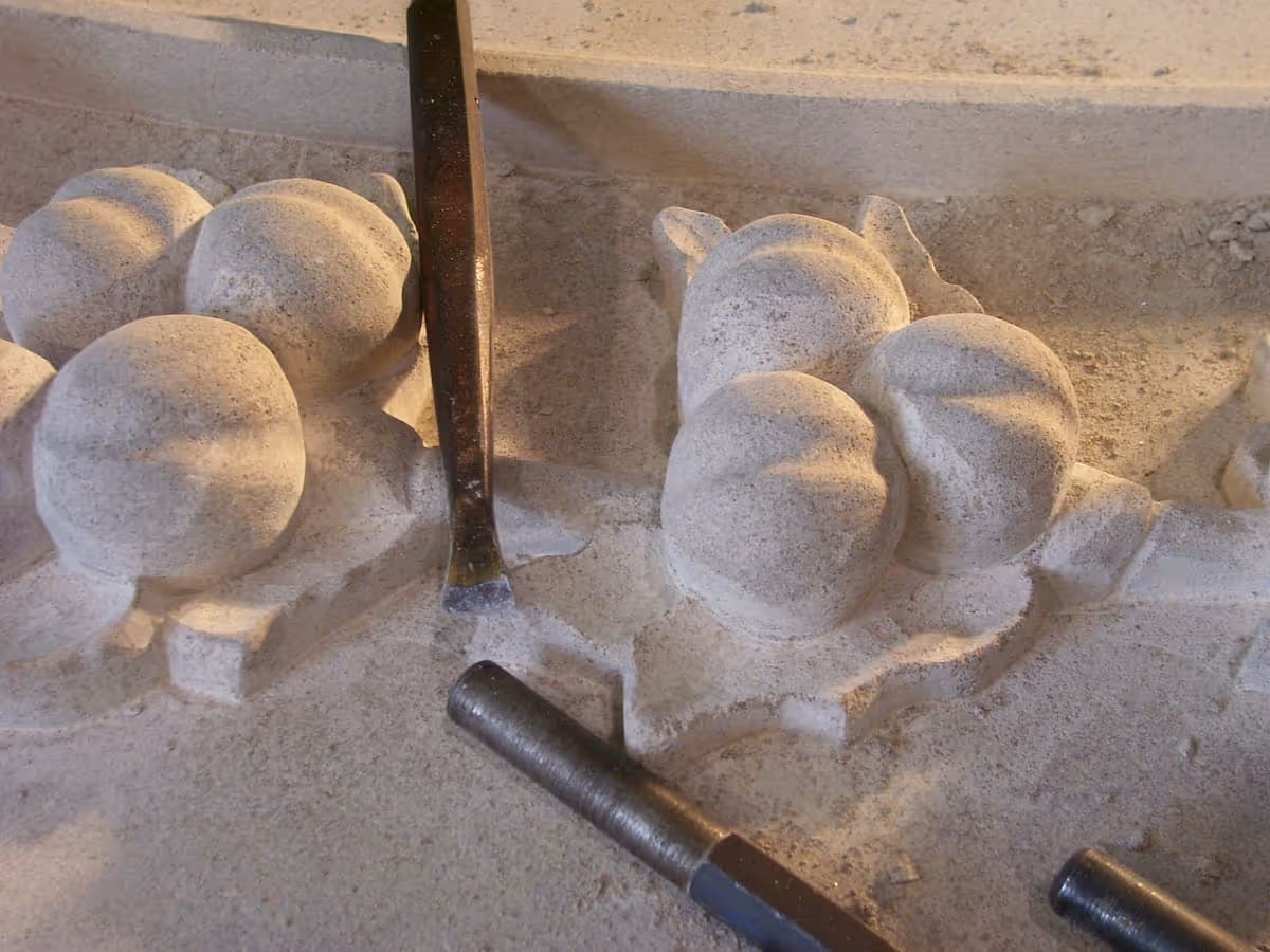 Stone carving service at Stone Center Ohio