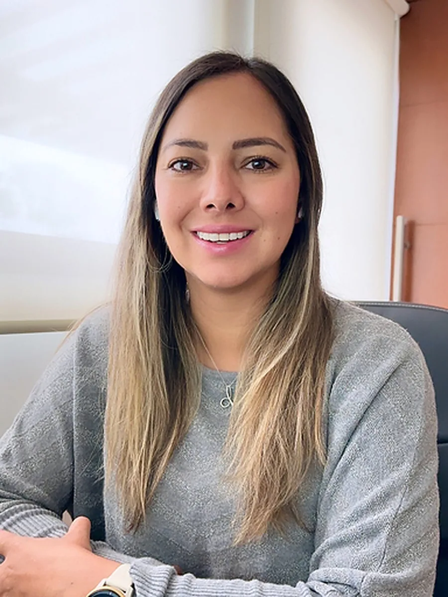 Dani, a Tutero account manager, at her desk