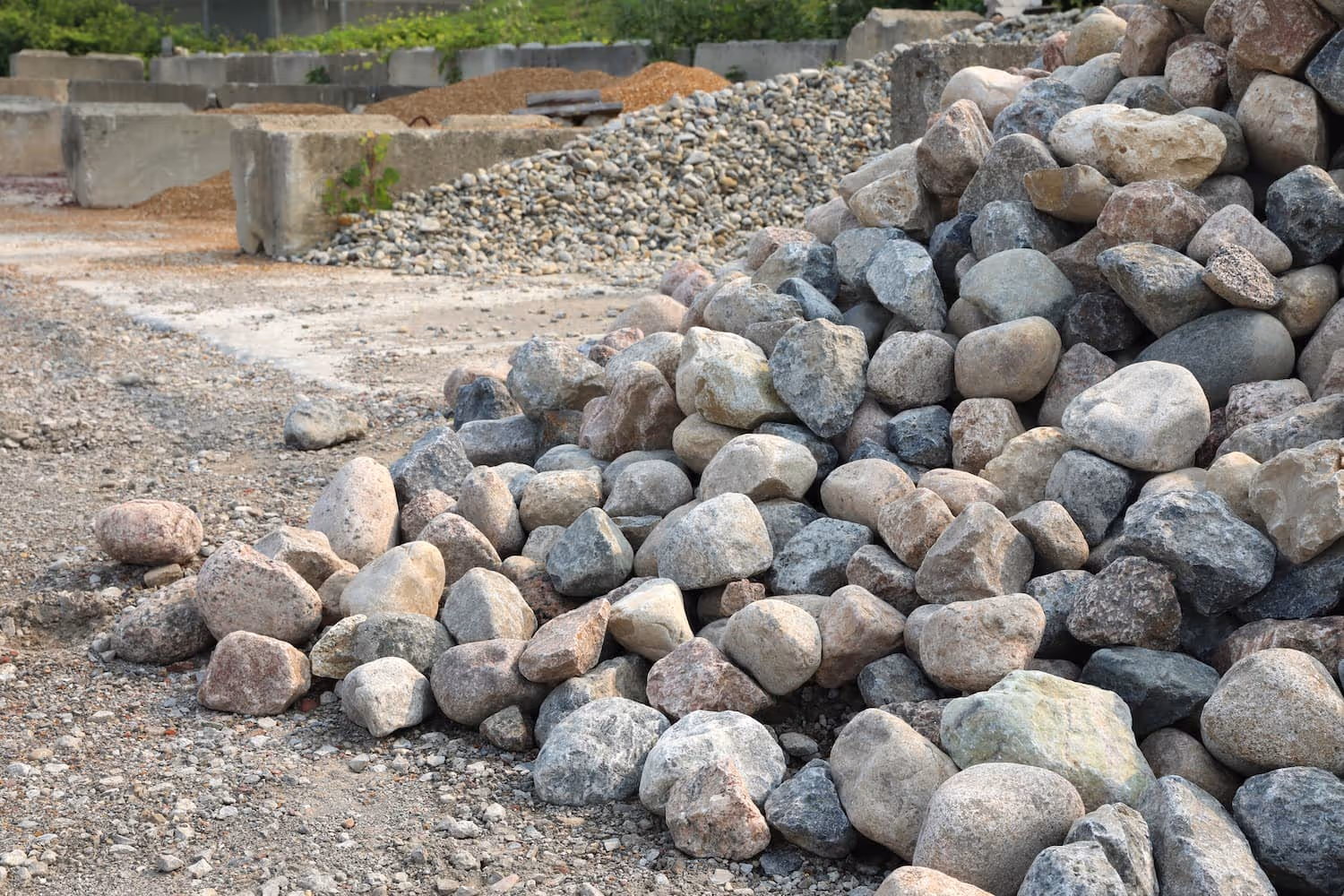 Granite 4" - 8" (River Jacks) on the ground
