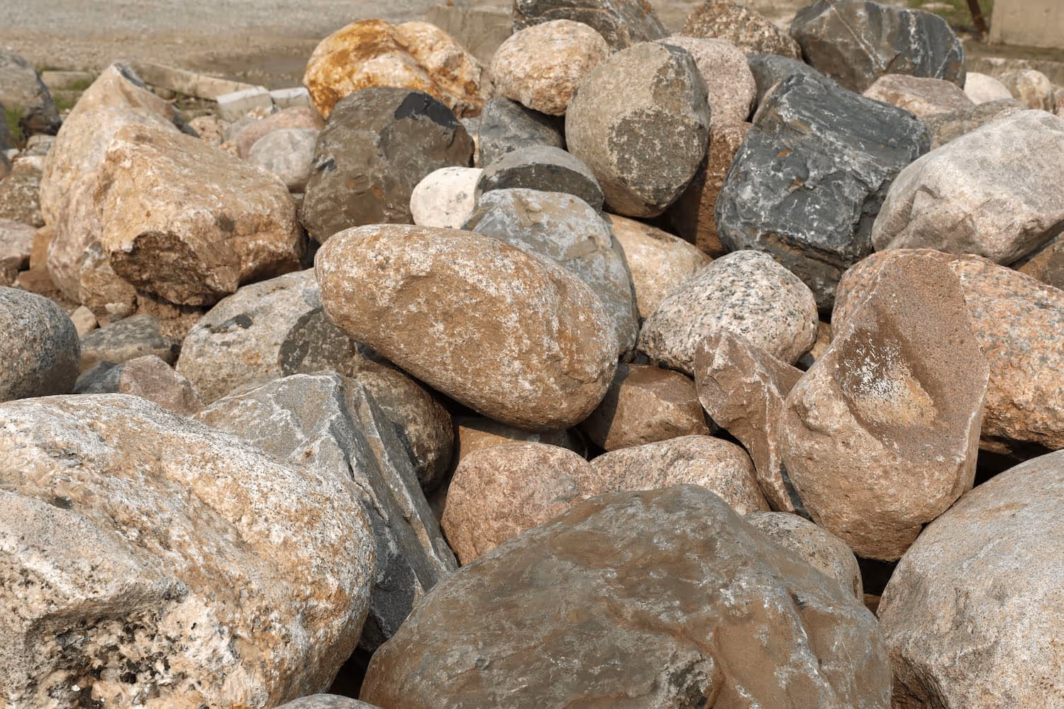 Granite Boulders 12 - 18"