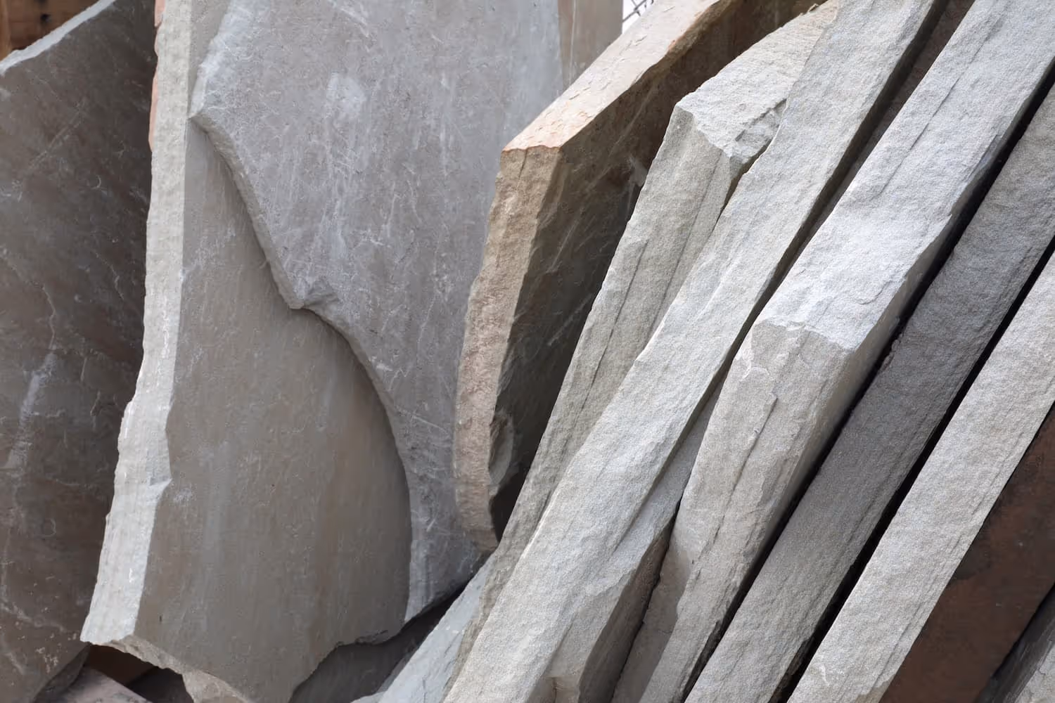 Full Color Bluestone Irregular on pallets