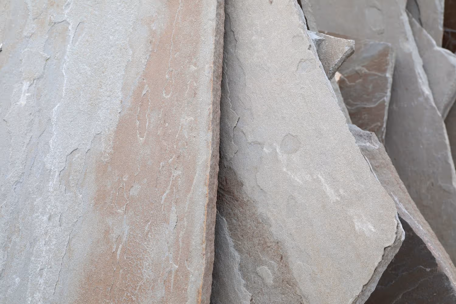 Full Color Bluestone Irregular on pallets