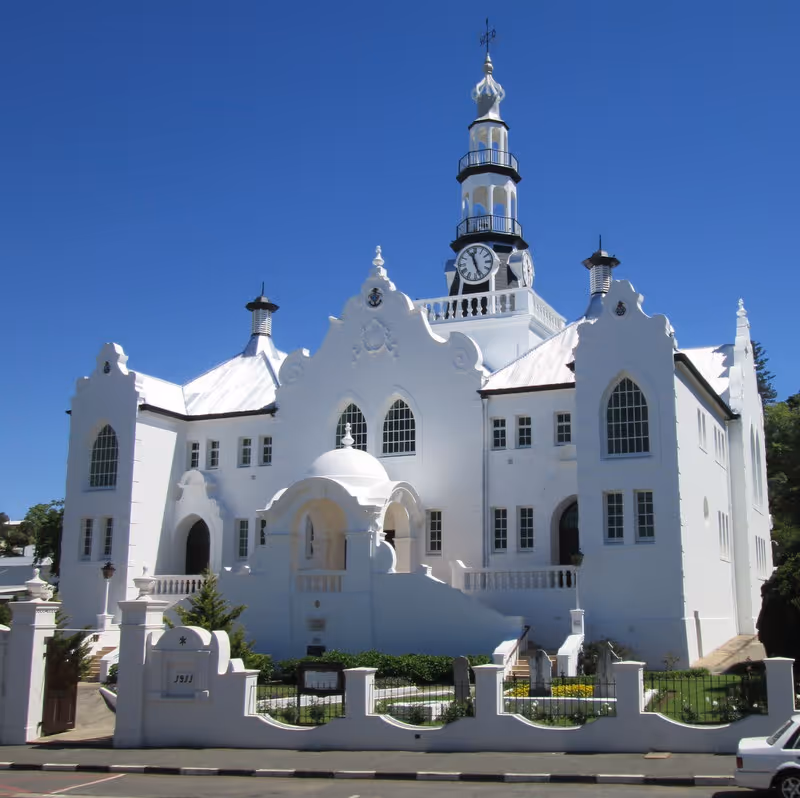 Oom Eric Koch recalls his memories of the main street of Swellendam as it was in his youth