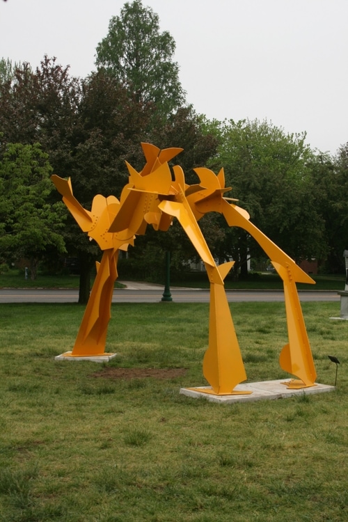 Daddylonglegs II | 9.5' x 14' x 6'